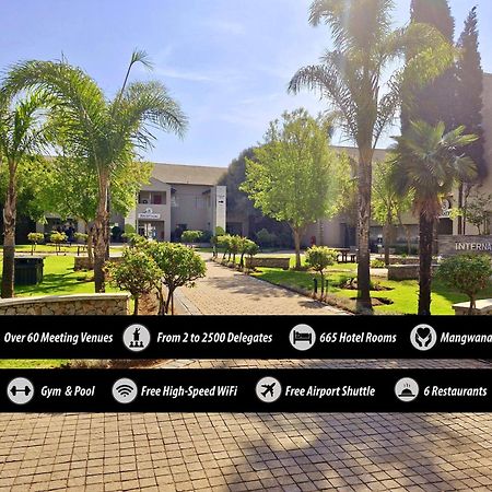 Birchwood Hotel And Or Tambo Conference Centre Boksburg Exterior photo