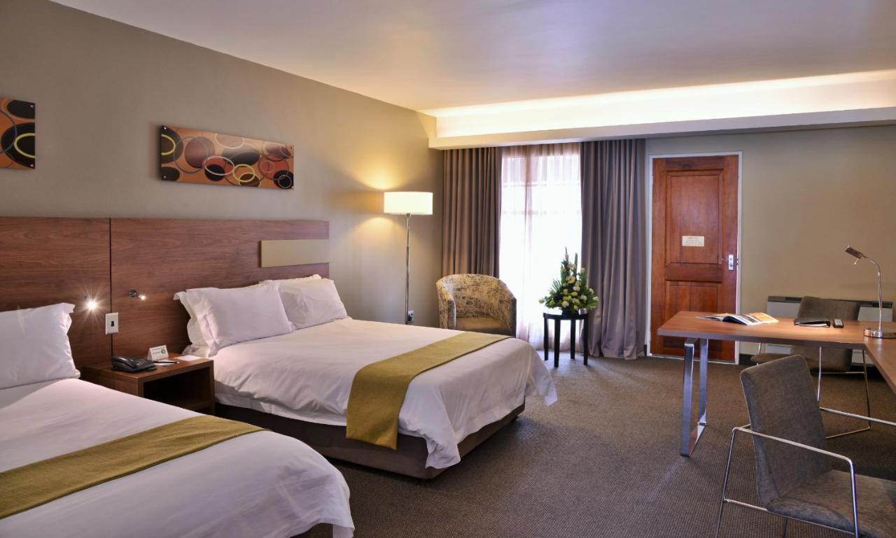 Birchwood Hotel And Or Tambo Conference Centre Boksburg Exterior photo
